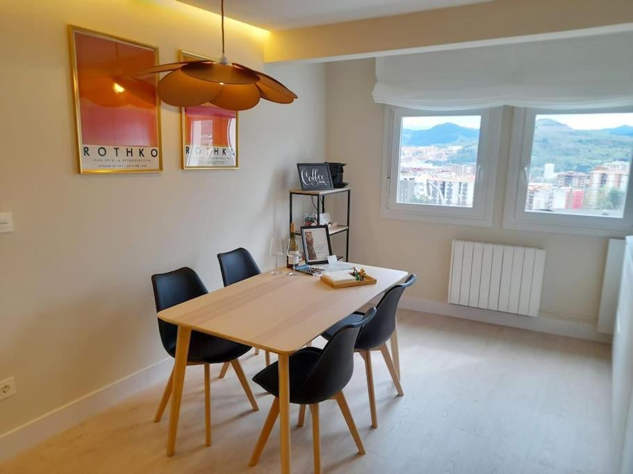 Calida Estancia Descubre La Ciudad Bilbao Ngoại thất bức ảnh